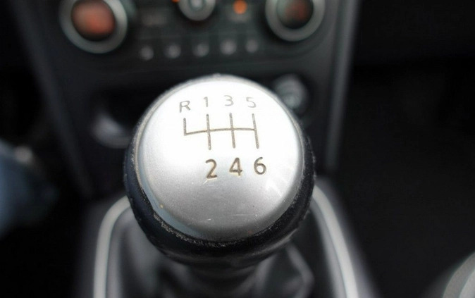 Nissan Qashqai cena 30900 przebieg: 172000, rok produkcji 2011 z Zambrów małe 191